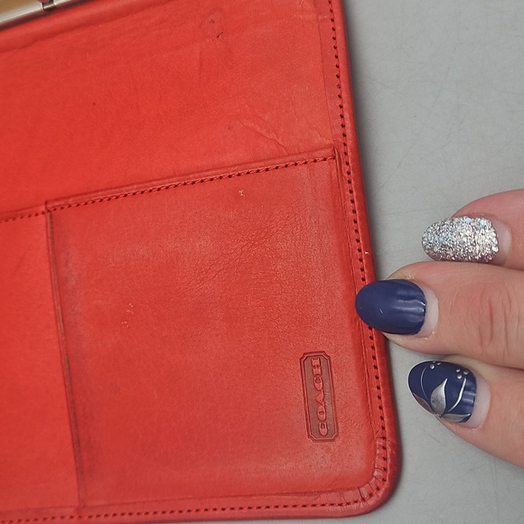 Vintage COACH Red Leather Planner  (With Original Booklet!) - Picture 6 of 16